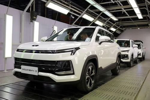 Bất chấp trừng phạt, xe ô tô Nga vẫn lập 'kỳ tích'