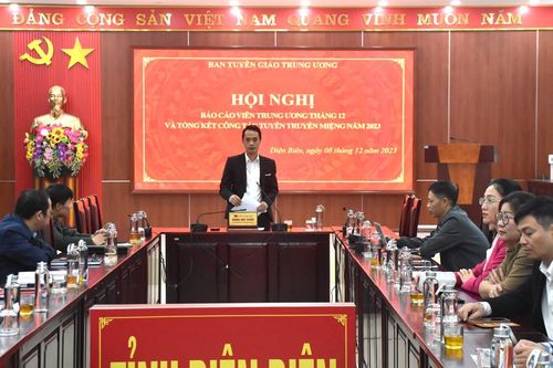 Đẩy mạnh kết hợp hình thức tuyên truyền trực tiếp và trực tuyến