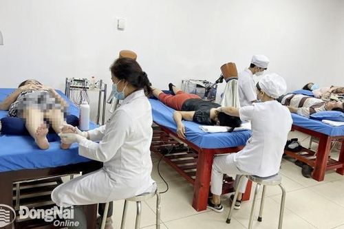 Phụ nữ bị suy giãn tĩnh mạch cao gấp 3 lần nam giới
