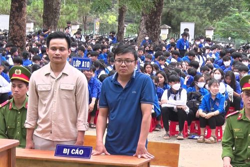 Đức Cơ tổ chức phiên tòa giả định xét xử hành vi mua bán và tổ chức sử dụng trái phép chất ma túy