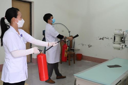 Supe Lâm Thao diễn tập sự cố bức xạ máy X-Quang tại Trung tâm y tế