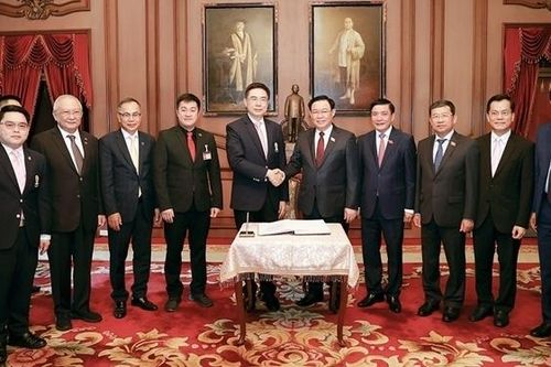 Chủ tịch Quốc hội Vương Đình Huệ: Quan hệ Việt Nam - Thái Lan ngày càng đơm hoa kết trái vì một tương lai an bình, hạnh phúc và thịnh vượng