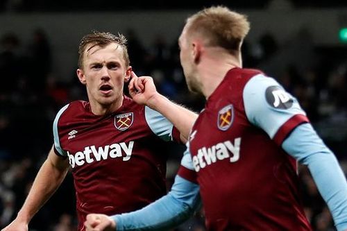 Tottenham 'ngã ngựa' ngay trên sân nhà
