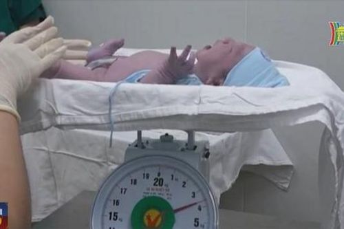 Cứu sống bé sơ sinh mắc dị tật tim bẩm sinh