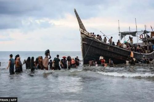 Số phận của di dân người Rohingya trên những con thuyền