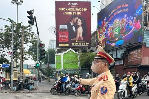 Huy động tối đa lực lượng, giảm thiểu ùn tắc giao thông dịp cuối năm