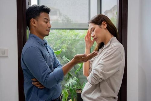 10 câu nói thường ngày gây hại cho hôn nhân mà các cặp vợ chồng nên tránh