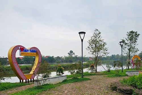 Huế: Ý kiến trái chiều về điểm check-in ở cây cầu gỗ gần 250 tuổi