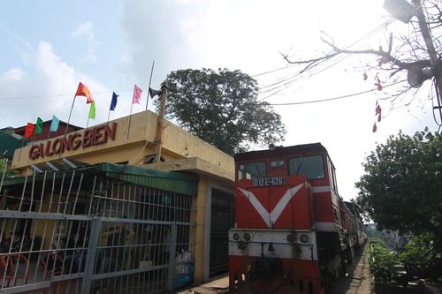 Chở hoài niệm về hiện tại để diễn tiến tới tương lai