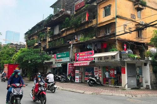 Hà Nội yêu cầu không để chậm trễ, nhũng nhiễu làm chậm tiến độ dự án bất động sản