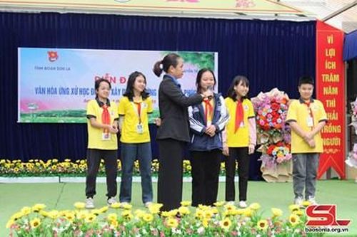 Lăng kính văn hóa: Xây dựng trường học hạnh phúc