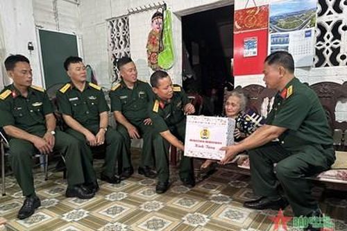 Quan tâm bằng những việc làm thiết thực