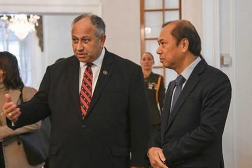 Đại sứ Việt Nam tại Mỹ thăm và làm việc tại Học viện Hải quân Mỹ (tiểu bang Maryland)