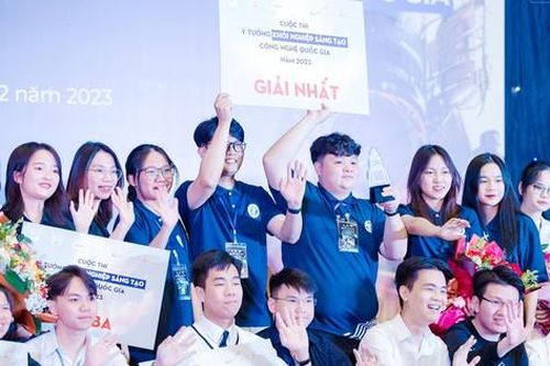 Nhóm sinh viên trường ĐH Công nghệ giành giải nhất 'Ý tưởng khởi nghiệp sáng tạo công nghệ quốc gia'