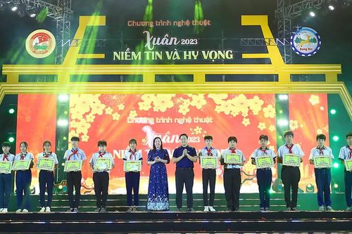 Xây dựng thế trận lòng dân, bảo vệ vững chắc chủ quyền