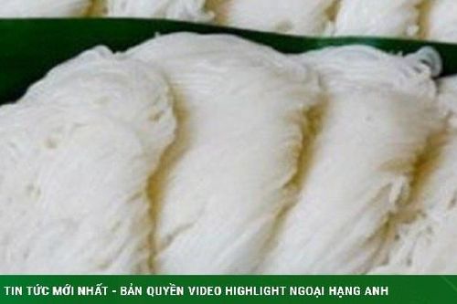 Cách dùng nước mắm để nhận biết bún sạch và bún nhiễm hóa chất