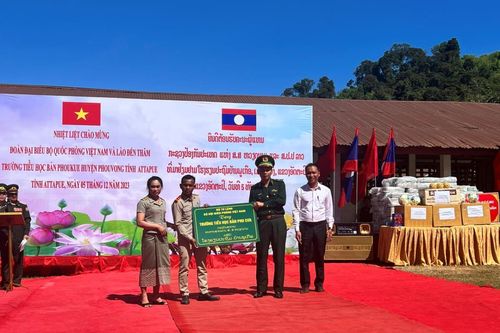 Lời cảm ơn trên đất nước Triệu Voi