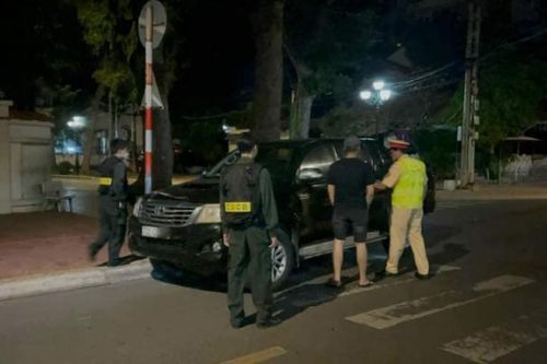 Kiểm tra nồng độ cồn, phát hiện tài xế 'phê' ma túy