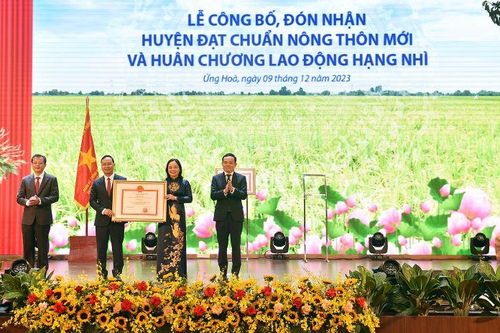 Huyện Ứng Hòa đạt chuẩn nông thôn mới, đón Huân chương Lao động hạng Nhì