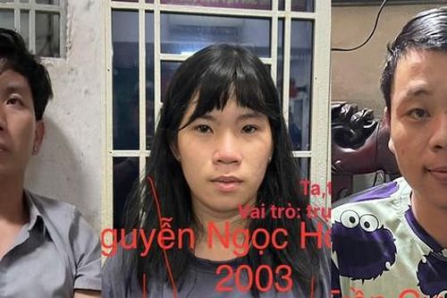 Băng cướp giật bị bắt vì hình xăm của cô gái 20 tuổi