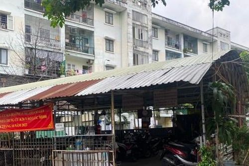 Loạt bãi xe 'lậu' ngang nhiên mọc ở giữa các khu dân cư