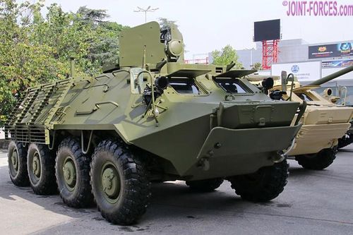 Quốc hội Bulgaria gạt quyền của tổng thống để cung cấp xe bọc thép cho Ukraine