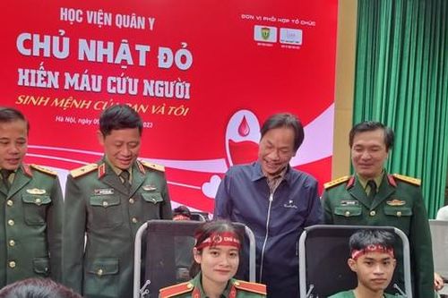 Học viện Quân y huy động 500 sinh viên tham gia Chủ nhật Đỏ