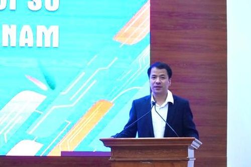 Đẩy mạnh chuyển đổi số với trường học không giấy tờ, không sử dụng tiền mặt