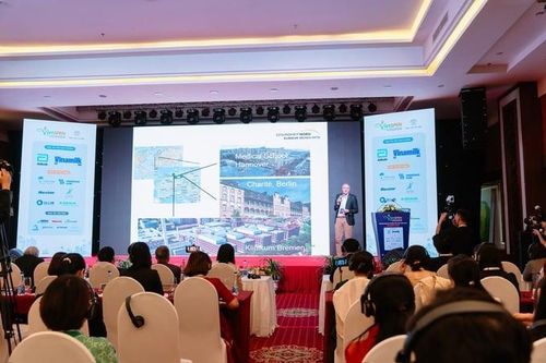 Gần 400 nhân viên y tế, chuyên gia được học về dinh dưỡng lâm sàng