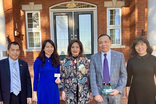 Xúc tiến quan hệ thương mại, đầu tư giữa Việt Nam với địa phương của Canada