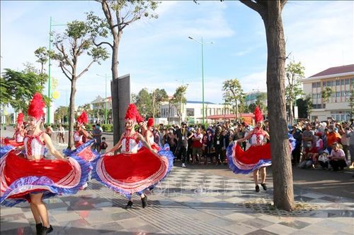 Bình Thuận: Đặc sắc Lễ hội Nghệ thuật biểu diễn quốc tế lần thứ nhất
