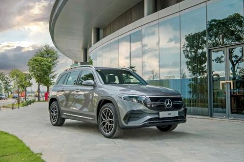 Xe sang, siêu xe điện tấp nập ra mắt thị trường Việt Nam
