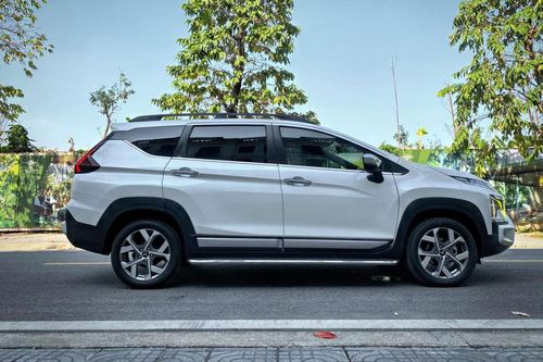 Mitsubishi Xpander Cross giảm giá 'sập sàn' tại Việt Nam