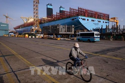 Ngành đóng tàu Hàn Quốc tụt hậu so với đối thủ Trung Quốc