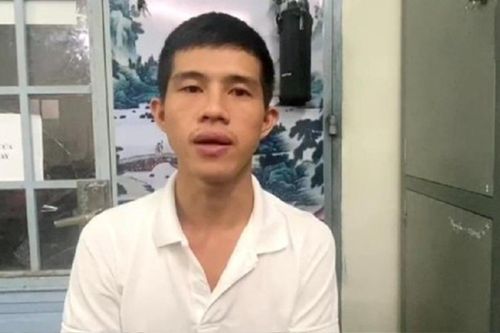 Thanh niên giật điện thoại của người phụ nữ để trong hộc xe máy và cái kết