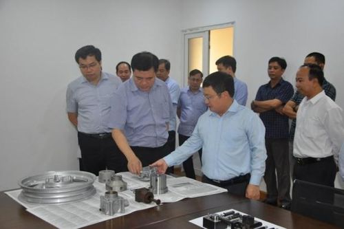 Xây dựng cơ chế, tạo động lực cho nội địa hóa thiết bị ngành đường sắt đô thị
