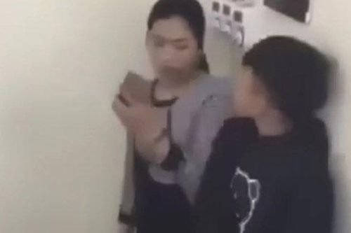 Vừa dạy chữ vừa dạy làm người…