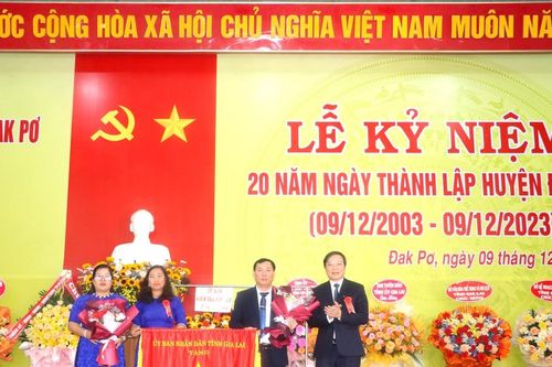 Long trọng lễ kỷ niệm 20 năm ngày thành lập huyện Đak Pơ