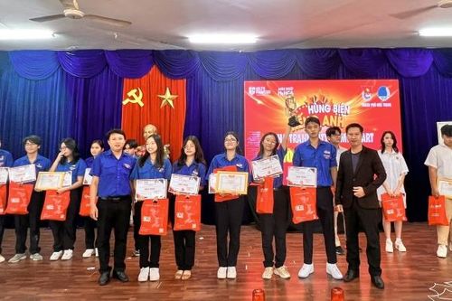 Tổ chức vòng chung kết cuộc thi 'Hùng biện tiếng Anh'