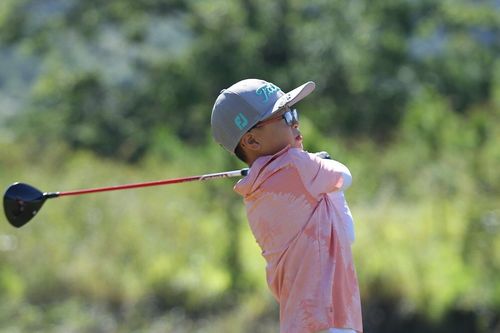 Golfer nhí đánh dưới số gậy chuẩn ở bảng U9 VGA Junior Tour Final Leg
