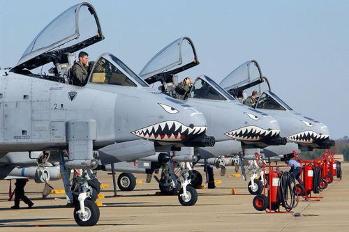 Hàng chục cường kích A-10 Mỹ sẽ đến 'nghĩa địa máy bay' hay chuyển sang Đông Âu?