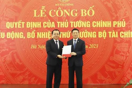 Công bố Quyết định của Thủ tướng Chính phủ điều động, bổ nhiệm Thứ trưởng Bộ Tài chính