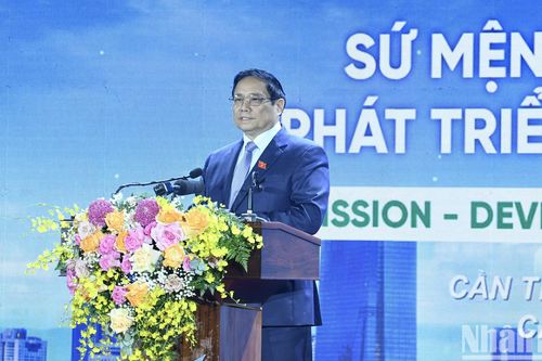Coi trí tuệ con người, đổi mới sáng tạo, khoa học công nghệ là động lực chính để phát triển Cần Thơ