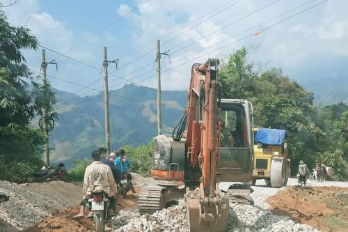 Huyện Thuận Châu đẩy mạnh tiến độ xây dựng các công trình, dự án