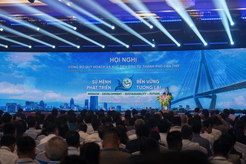 Thủ tướng Phạm Minh Chính: Cần Thơ phải tự lực tự cường và đi lên bằng nội lực