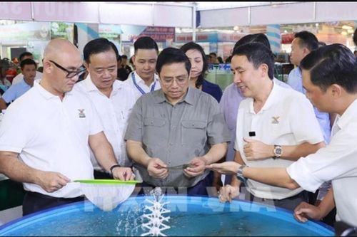 Thủ tướng Phạm Minh Chính khích lệ GrowMax đưa ngành tôm Việt lên số 1 thế giới