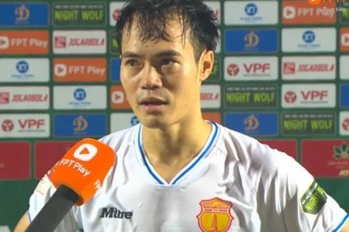 Văn Toàn nhận định về công tác trọng tài trên sân Mỹ Đình