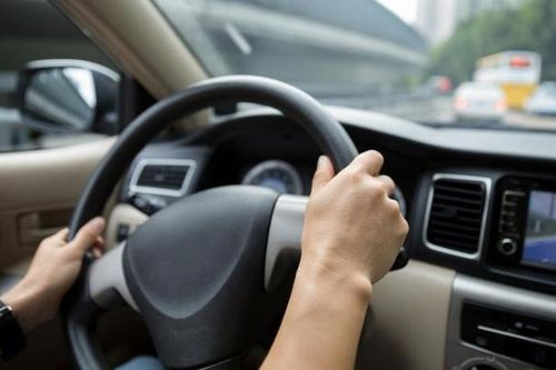 Cách xử lý vô lăng bị lệch đơn giản và hiệu quả