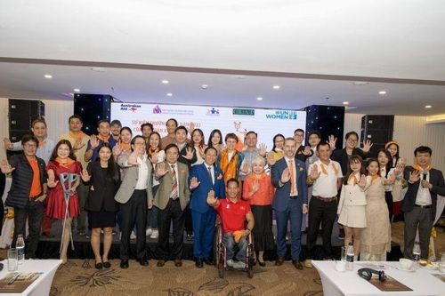 Đàn ông Việt và chiếc 'vòng kim cô'…
