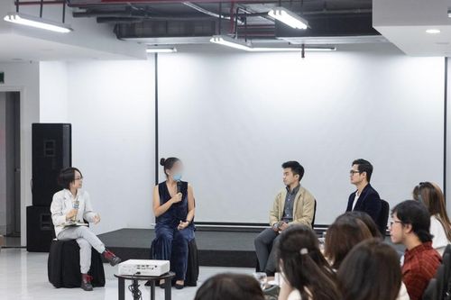 Câu chuyện về người liên giới tính